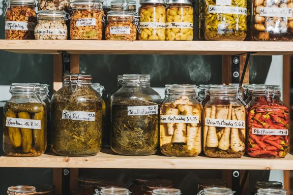 Hirschen Fermentierkeller  Hirschen Fermentierkeller