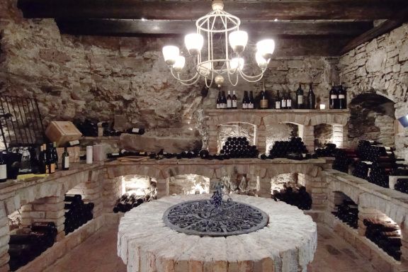 Weinkeller Burgrestaurant Gebhardsberg Weinkeller Burgrestaurant Gebhardsberg