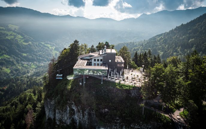 Luftaufnahme von der Karren Bergsation in Dornbirn Luftaufnahme von der Karren Bergsation in Dornbirn