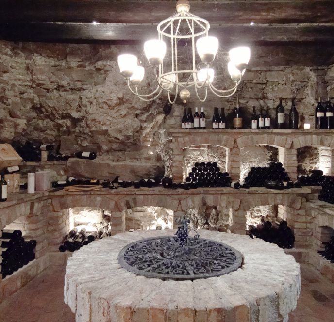 Weinkeller Burgrestaurant Gebhardsberg