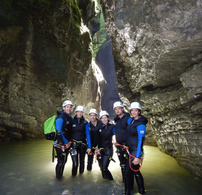 Rahmenprogramm für Teamevent, Canyoning in der Schlucht
